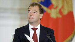 Медведев утвердил закон о пожизненном заключении за торговлю наркотиками