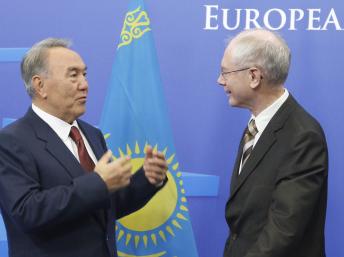 Евросоюз после Киева соблазняет Астану