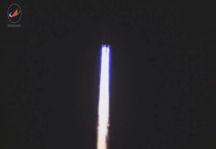        -̻