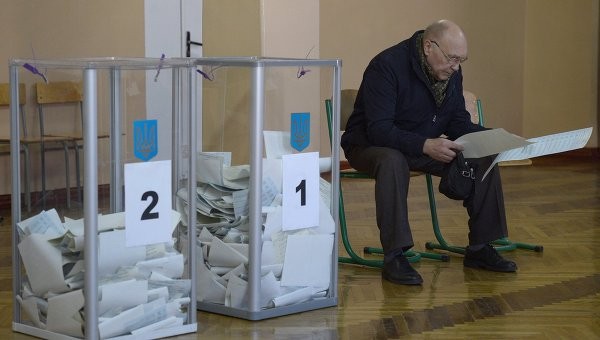 Международный exit poll: в Раду проходят 7 партий