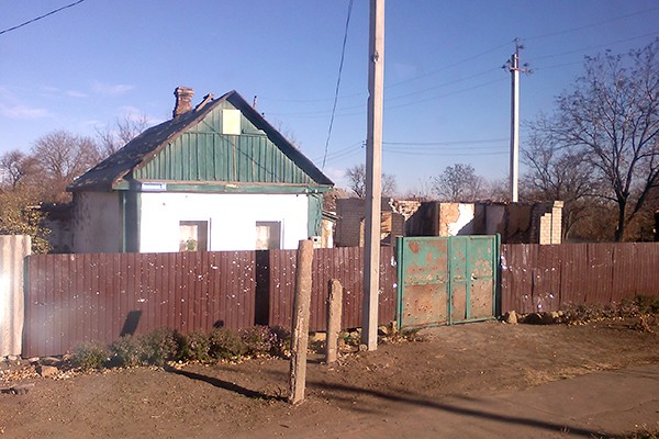 Люди возвращаются в Донецк, несмотря на обстрелы 