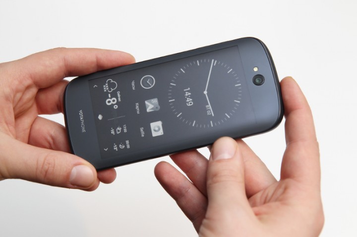 Forbes: YotaPhone 2 -  " "   