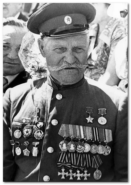 О значении исторической военной символики и сохранении памяти о Победе в Великой Отечественной Войне