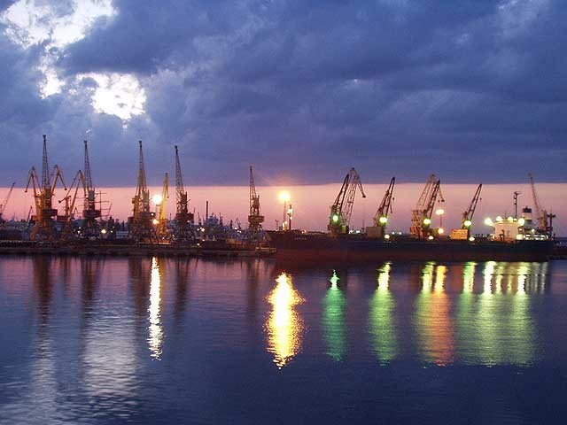 Планы Саакашвили обойти «российский транзит» оказались блефом Планы Саакашвили обойти «российский транзит» оказались блефом