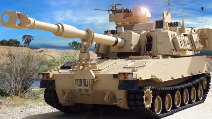   :  M109A6 Paladin