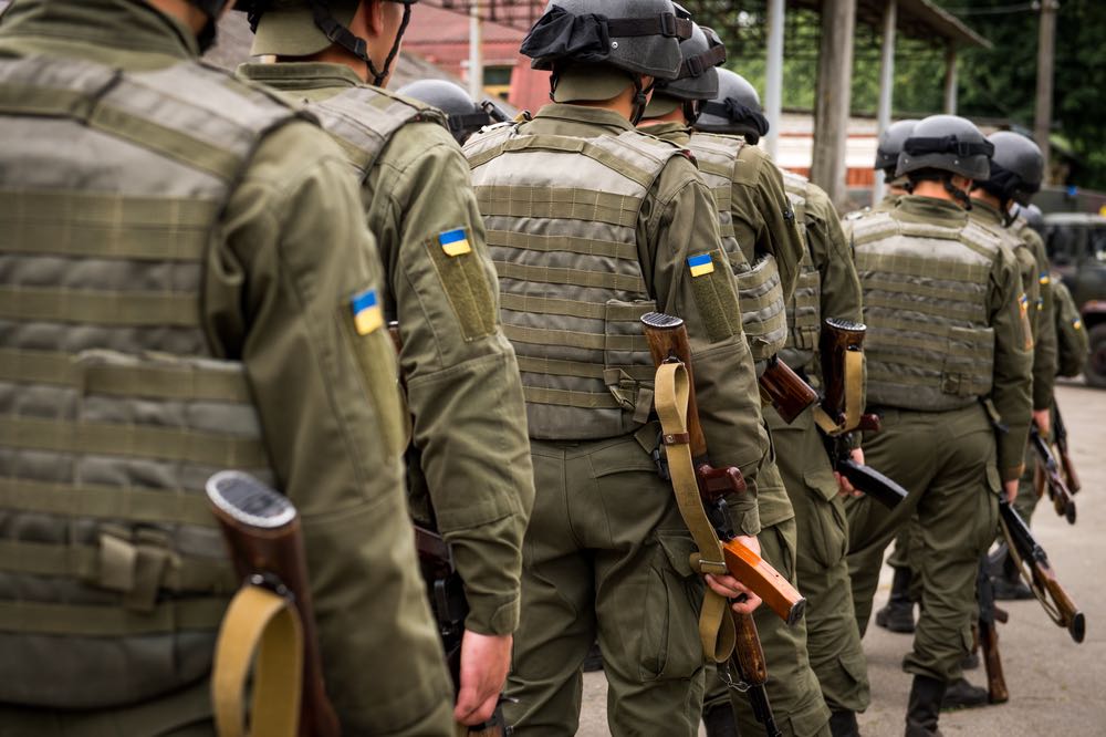 Чего не сделаешь для украинской армии…