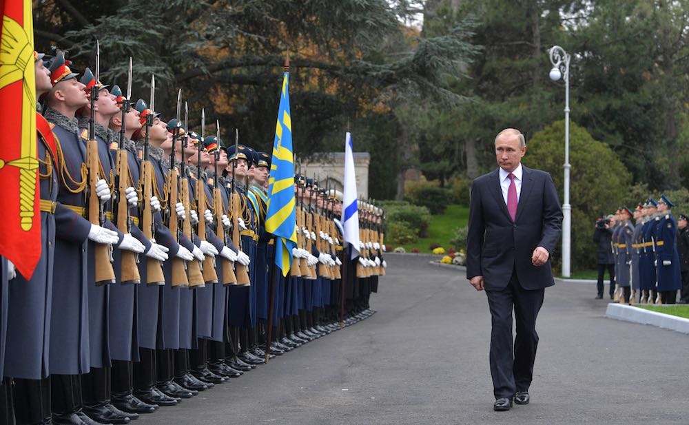Путин открыл в Ялте памятник Александру III 