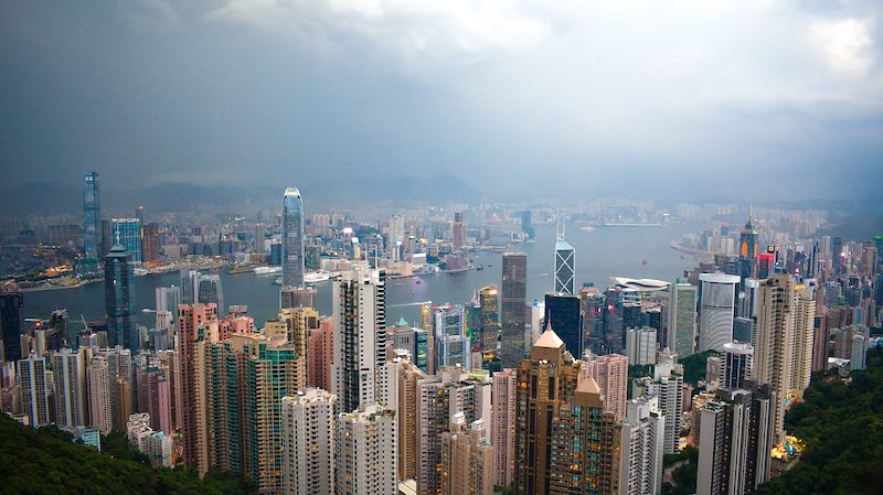 Протестующие в Гонконге хотят пошатнуть городскую финансовую систему