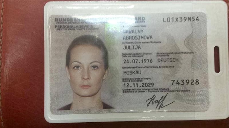 Закроем тему: Немецкий паспорт Юлии Навальной - фальшивка