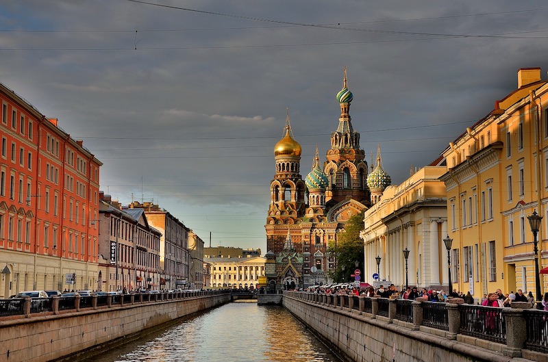 Петербург усиливает меры безопасности из-за коронавируса с 17 июня
