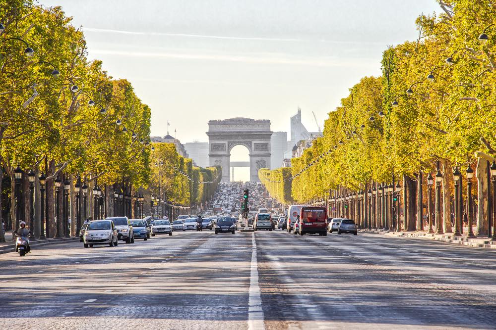 В Париже вводят ограничение скорости до 30 км/ч