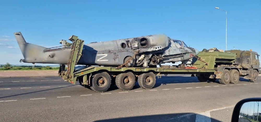 Ка-52 везут на ремонт