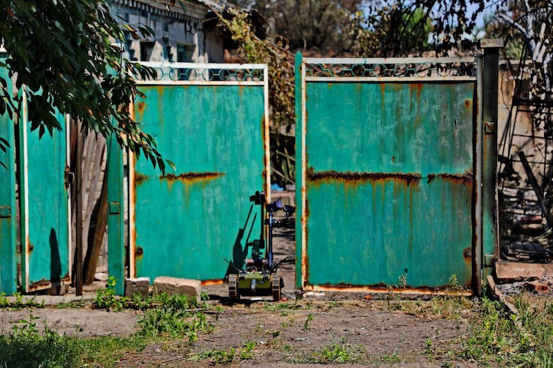 Разминирование в одном из посёлков русского Донбасса