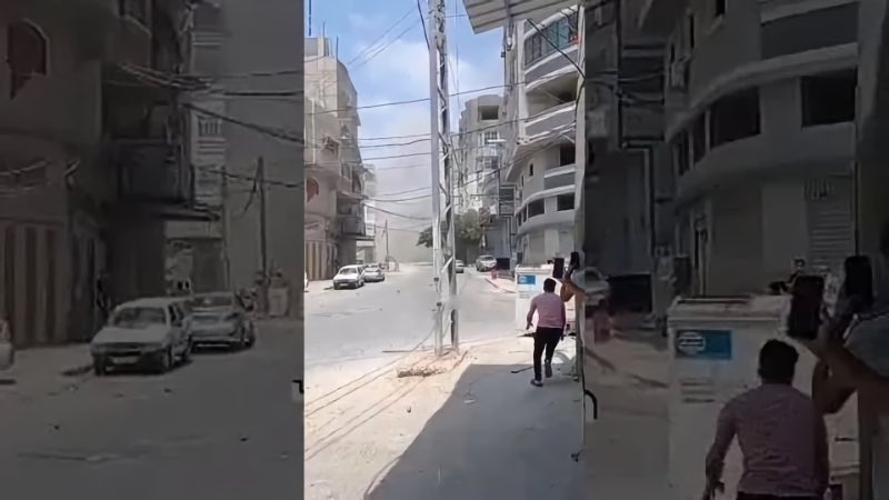 Момент попадания ракеты по Сектору Газа
