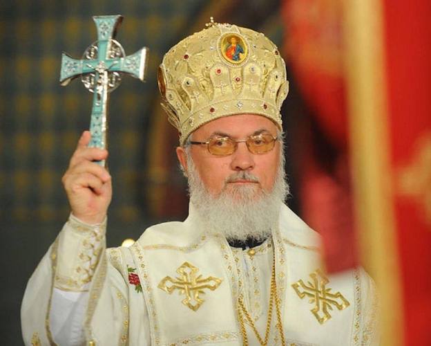 Сербский Епископ Никанор проклял организаторов гей-парада