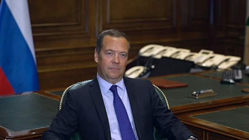 Из интервью Дмитрия Медведева на французском телеканале LCI