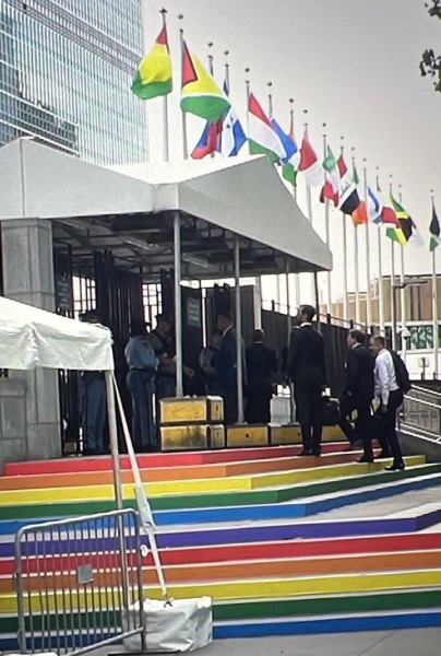 ЛГБТ-лестница Генассамблеи ООН