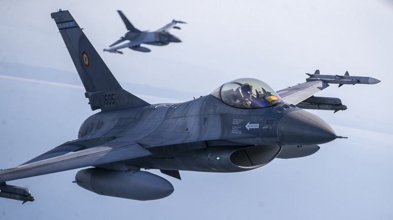    F-16    -    