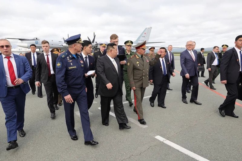 Ким Чен Ын посетил аэродром Кневичи во Владивостоке
