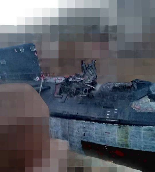 Последствия удара по подводной лодке «Ростов-на-Дону» в Крыму