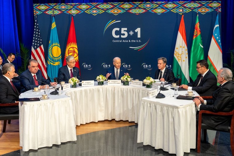 Байден встретился с президентами Казахстана, Киргизии, Таджикистана, Туркменистана и Узбекистана