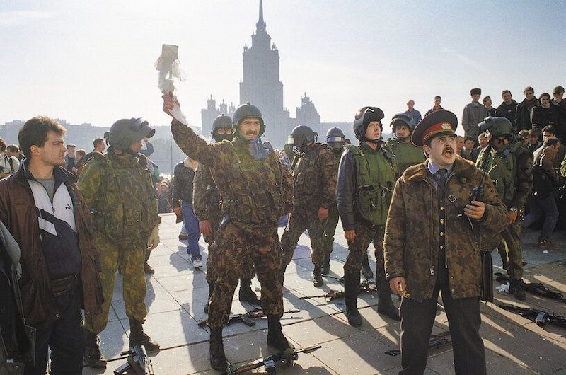 30 лет прошло с событий штурма «Белого дома» в Москве