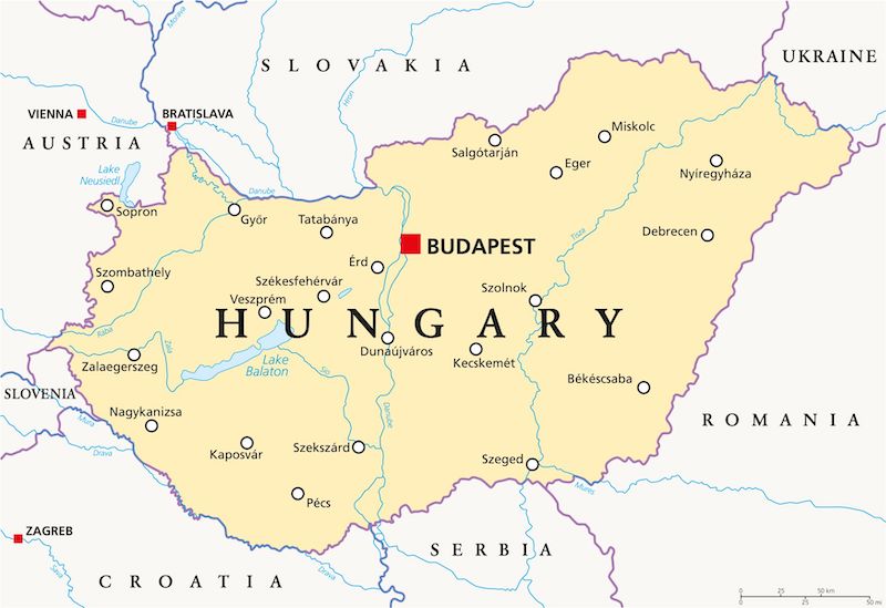 Венгрия тоже заблокировала украинские грузовики