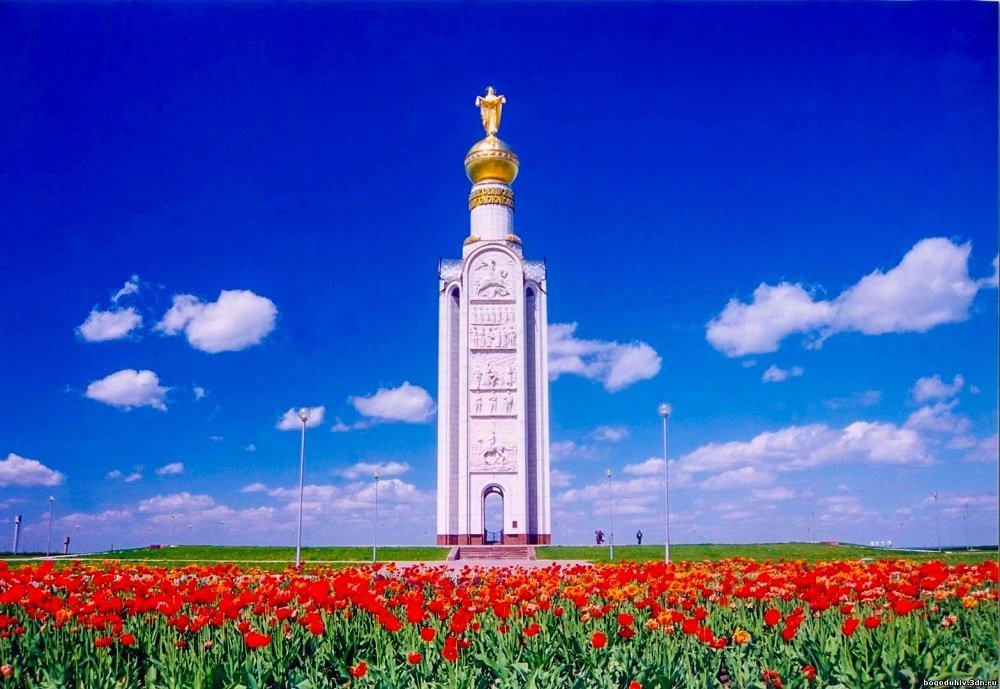 12 июля 1943 года танковое сражение под Прохоровкой – крупнейшее в истории