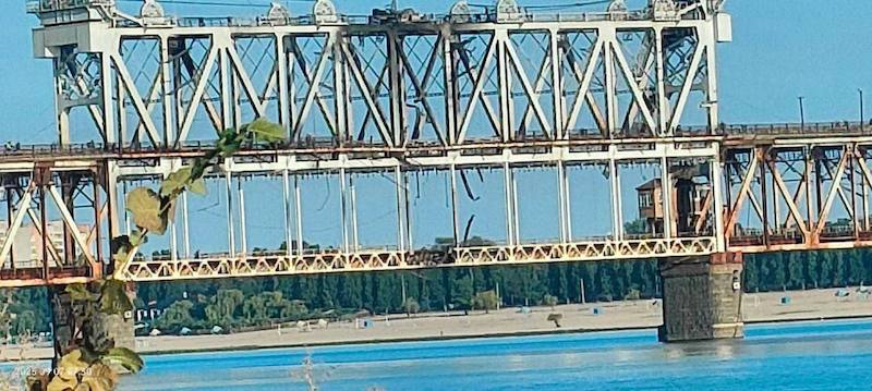 Жахлiвая бавовна по мосту в Кременчуге Жахлiвая бавовна по мосту в Кременчуге