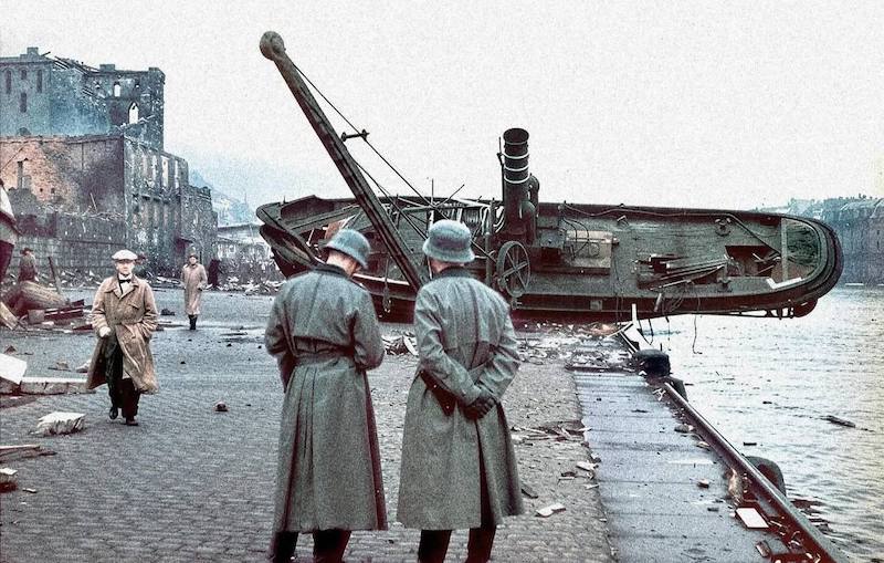         , , 1944 .
