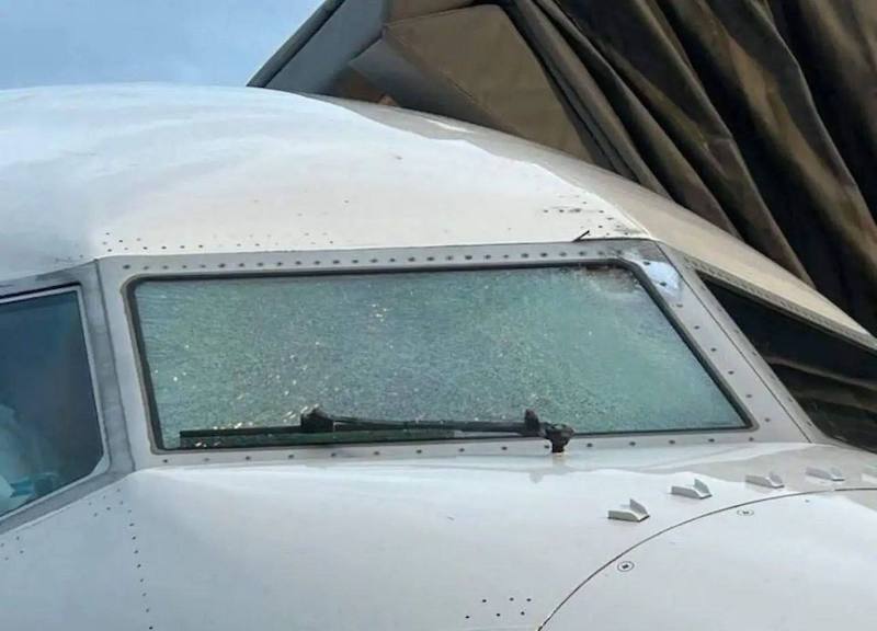    ? Boeing 737 MAX   