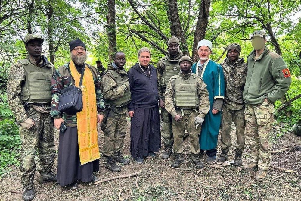 «Возрождение и Освобождение. Герои нашего времени»: фильм о СВО показали в Центральноафриканской Республике