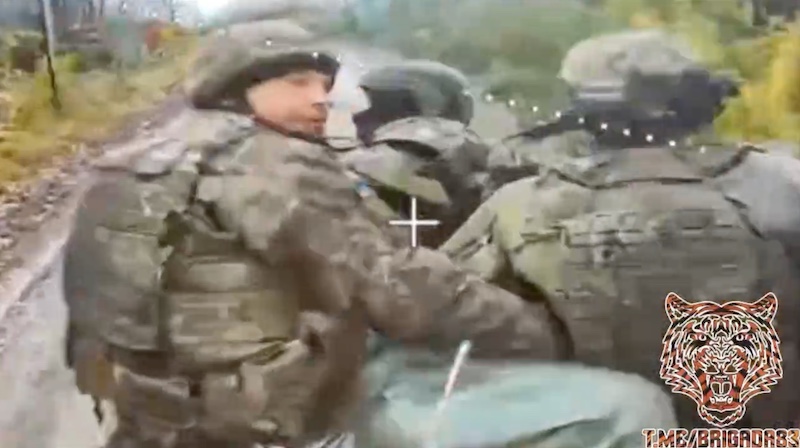 Хлопцы, я подсяду рядом?