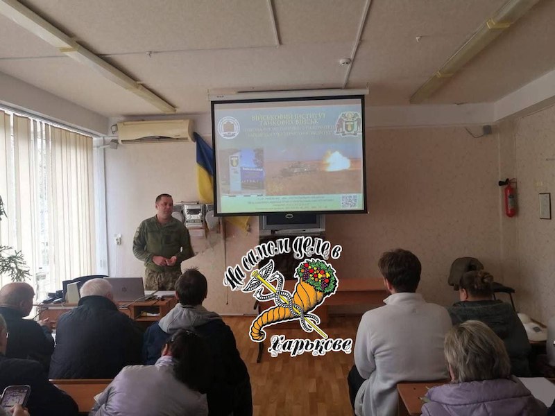 ТЦК агитируют харьковских школьников идти на войну