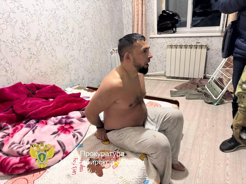 В Новосибирске накрыли группу, воровавшую зарплаты участников СВО