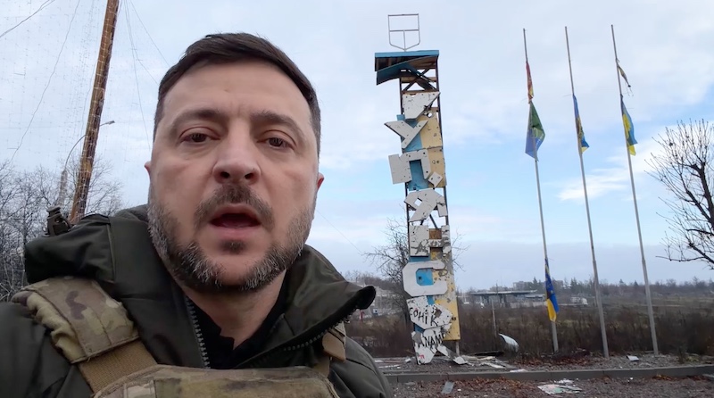 Зачем Зеленский срочно прибыл в Купянск после провала в Северске?