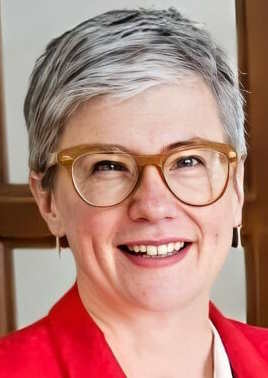 Наталья Цмоць: внучка лидера ОУН учит украинцев терпеть холод