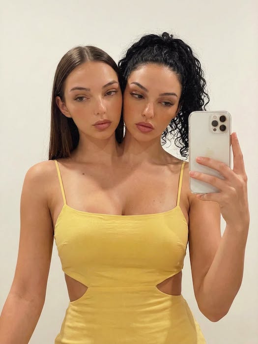 Мужчины зовут замуж сиамских близнецов из нейросети Мужчины зовут замуж сиамских близнецов из нейросети