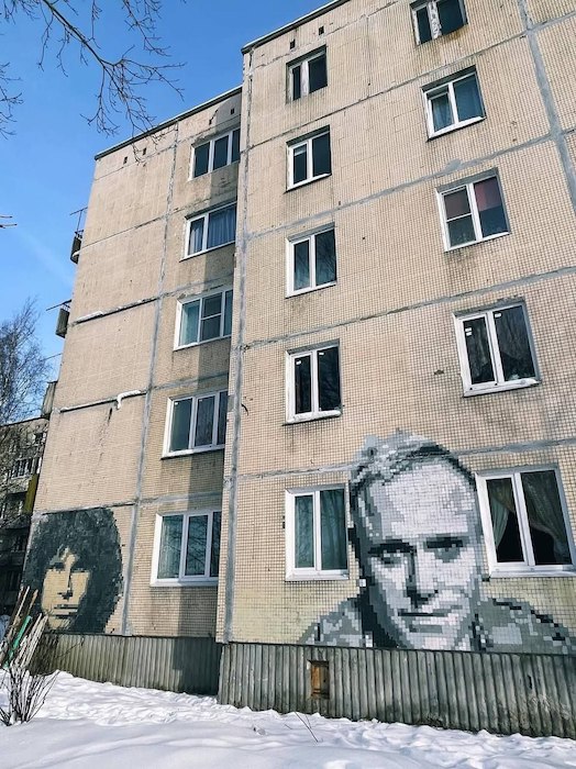 Легенды рока украшают стены домов в Ленобласти Легенды рока украшают стены домов в Ленобласти