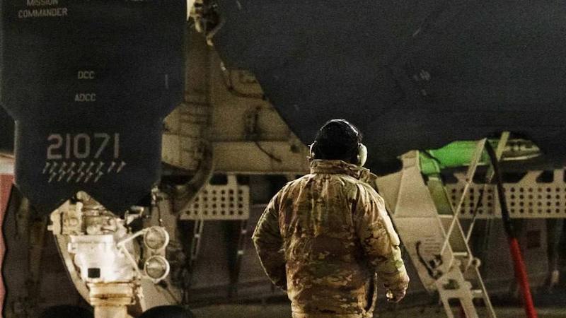 ��������������� B-2A "Spirit" ��� ��� ��������� � ���������� ������ ������