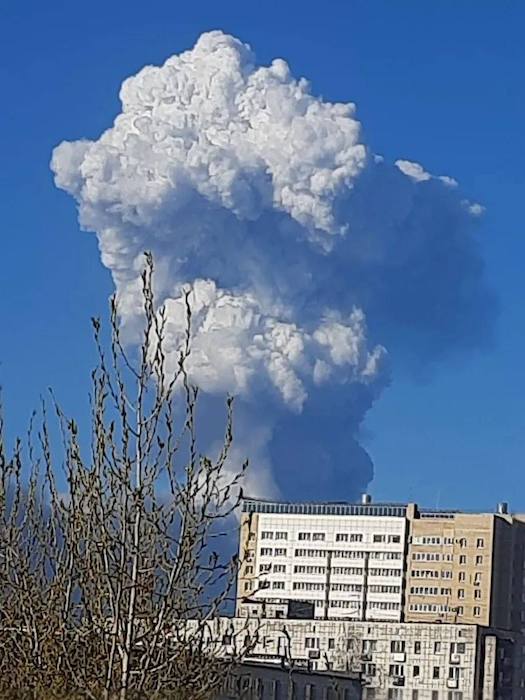 Взрывы и пожар в Перми сегодня Взрывы и пожар в Перми сегодня