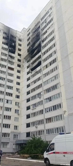 В Орловской области укродрон атаковал жилой дом. Есть погибшие В Орловской области укродрон атаковал жилой дом. Есть погибшие