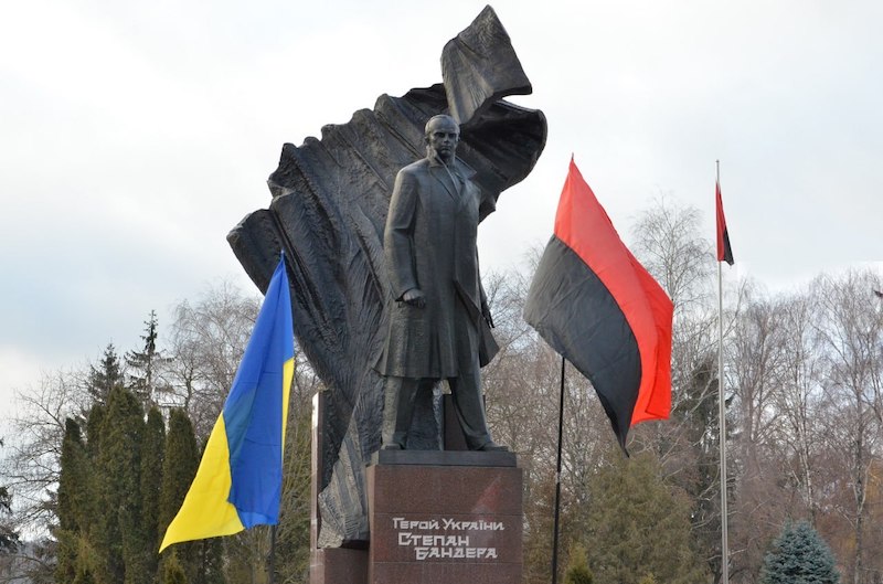 Реакция Польши никак не повлияет на перезахоронение нацистов в центре Киева