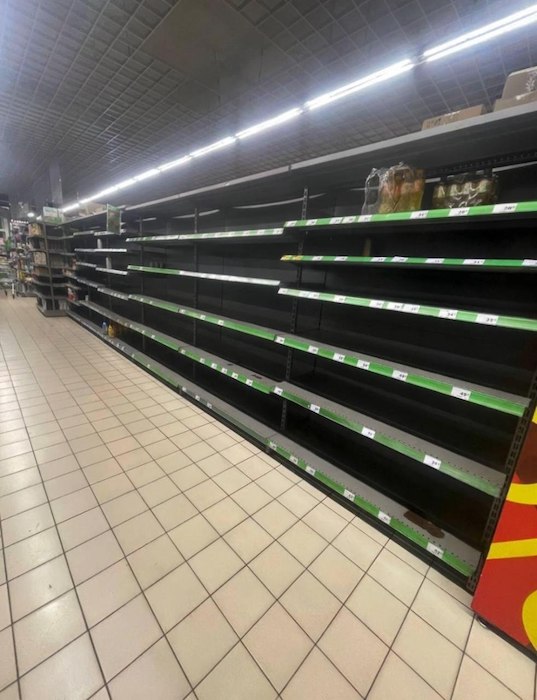 По всей Украине начался дефицит продуктов